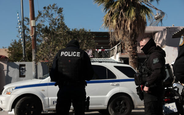 Αγία Βαρβάρα: Μεγάλη αστυνομική επιχείρηση του ελληνικού FBI για ναρκωτικά