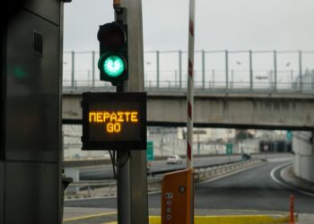 Άνοιξε η είσοδος της Περιφερειακής Υμηττού από Κατεχάκη – Μεγάλες καθυστερήσεις