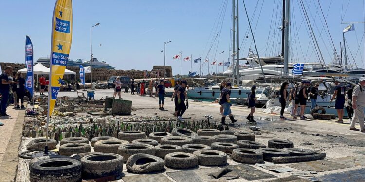 8η Περιβαλλοντική από-Δραση σε Ρόδο-Χάλκη, με τη συμμετοχή 650 μαθητών και 90 εθελοντών