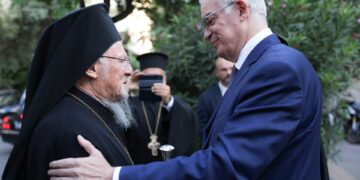 Συνάντηση του Κ. Τασούλα με τον Οικουμενικό Πατριάρχη Βαρθολομαίο