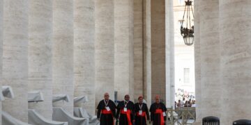 Βατικανό: Συνεχίζονται οι συναντήσεις των καρδιναλίων