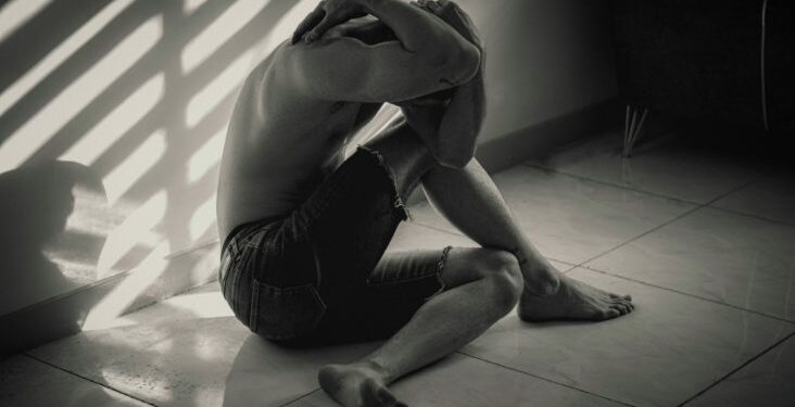 Είχε επιχειρήσει να βάλει τέλος στη ζωή του ο 18χρονος που κατήγγειλε τον «πρώην» της μητέρας του για παρενόχληση