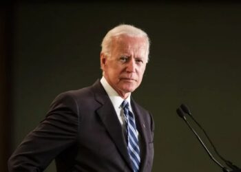 Τζο Μπάιντεν: Η πρώτη δημόσια εμφάνιση μετά τη διάγνωση με καρκίνο στην τελετή αποφοίτησης του εγγονού του