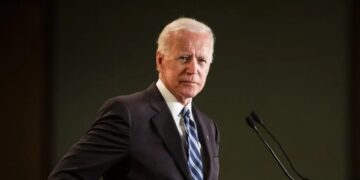 Τζο Μπάιντεν: Η πρώτη δημόσια εμφάνιση μετά τη διάγνωση με καρκίνο στην τελετή αποφοίτησης του εγγονού του