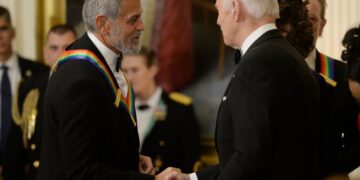 Οταν ο Μπάιντεν δεν αναγνώρισε τον Τζορτζ Κλούνεϊ