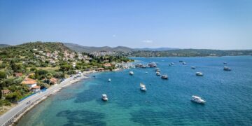 Σταθμός γεύσης και ιστορίας στα μικρασιατικά παράλια