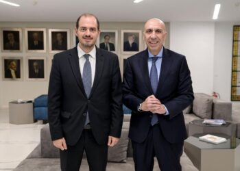 Συνάντηση Γιάννη Μπρατάκου με Γιώργο Κώτσηρα