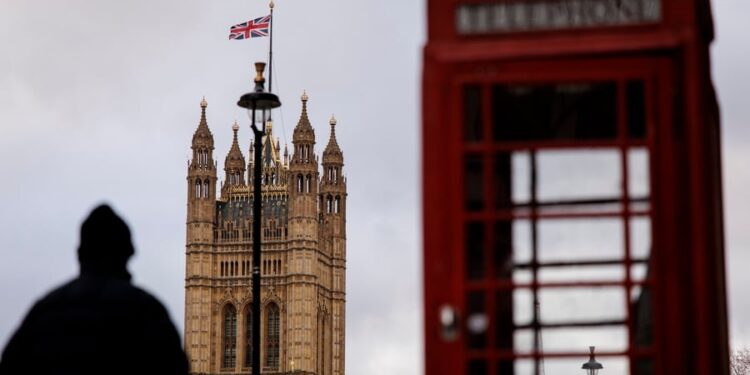 Συντηρητικός βουλευτής παραπέμπεται σε δίκη κατηγορούμενος για σεξουαλικές επιθέσεις
