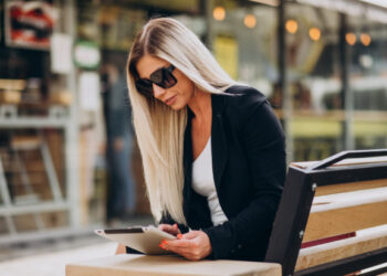 Κατάφερε να εξελιχθεί στον εργασιακό της τομέα αλλά το απεχθάνεται