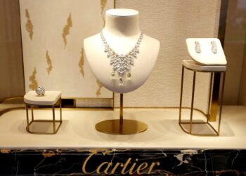 Αύξηση πωλήσεων χάρη στη «λάμψη» της Cartier