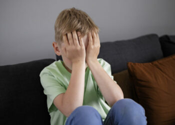 Αν αναγνωρίζετε αυτές τις 7 εμπειρίες, τότε είχατε πιο δύσκολη παιδική ηλικία από τους περισσότερους ανθρώπους