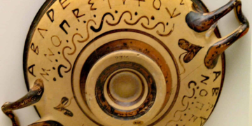 Είναι το ελληνικό αλφάβητο παλαιότερο από ό,τι πιστεύουμε; Νέα μελέτη μπορεί να ανατρέψει τα δεδομένα