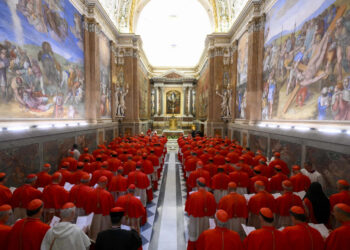 Βατικανό: Μαύρος καπνός από την καμινάδα της Καπέλα Σιξτίνα