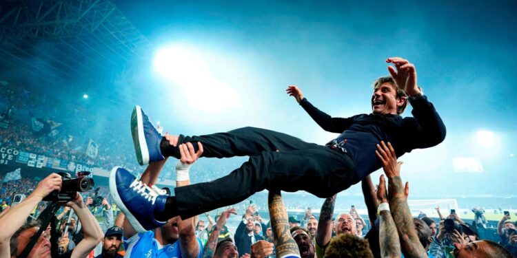 Έμεινε ο Κόντε στη Νάπολι, επιστροφή Αλέγκρι στη Μίλαν