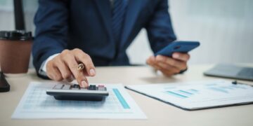 Ανατροπές στα τεκμήρια και στο «πόθεν έσχες» της εφορίας