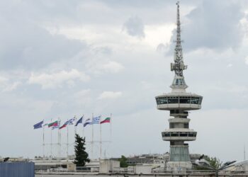 Έφτασαν τις 14.000 οι υπογραφές υπέρ του δημοψηφίσματος για τη ΔΕΘ
