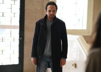 Ο Στέφανος “βλέπει” την Φωτεινή να κινδυνεύει