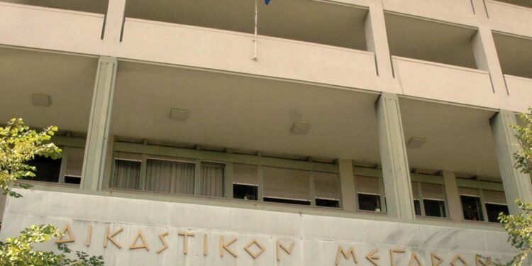 Υπόθεση κακοποίησης παιδιών στη Λάρισα: Στον ανακριτή ο 50χρονος