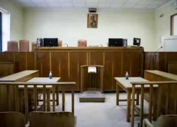 Θεσσαλονίκη: Συγχώρησε τον πρώην σύζυγό της που την χτύπησε με καδρόνι