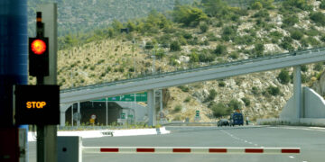 Κλειστή προσωρινά η είσοδος της Περιφερειακής Υμηττού από Κατεχάκη και Λ. Καρέα-Αλίμου