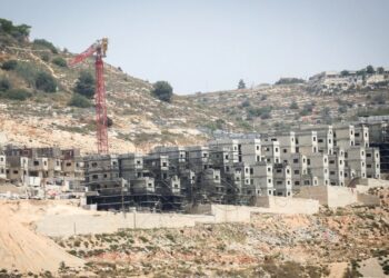 Προχωράει σε νέους εποικισμούς στην Δυτική Όχθη παρά την διεθνή κατακραυγή για την ανθρωπιστική κρίση στην Γάζα