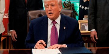 Ο Τραμπ παίζει σε 6 ταμπλό για να αλλάξει τον κόσμο – ή να τον αναστατώσει