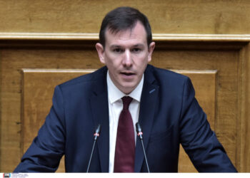 Δεν θα αργήσει η πρόταση του ΠΑΣΟΚ για σύσταση Προανακριτικής για Καραμανλή