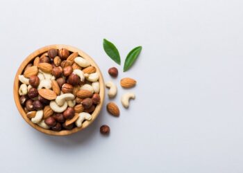 Οι 6 «παρεξηγημένες» τροφές που μειώνουν τον κίνδυνο, σύμφωνα με ειδικούς