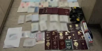 ΕΛ.ΑΣ: 23 συλλήψεις για πλαστογραφία και παράνομη διακίνηση μεταναστών