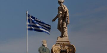 Βραδυφλεγείς οι βόμβες των μνημονίων