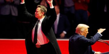 Επίσημη έξοδος από την κυβέρνηση Τραμπ