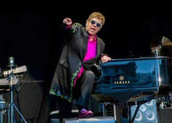 Καταγγέλλει το «εγκληματικό» σχέδιο της κυβέρνησης για τα δικαιώματα πνευματικής ιδιοκτησίας