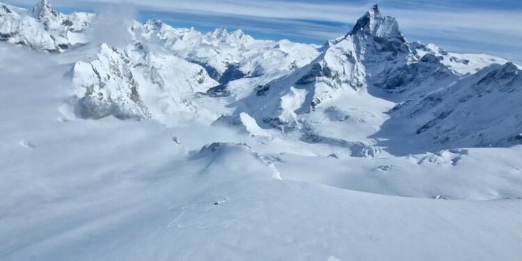 Ελβετία: Νεκροί εντοπίστηκαν 5 σκιέρ
