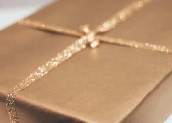 Ποιοι γιορτάζουν σήμερα 24 Μαΐου