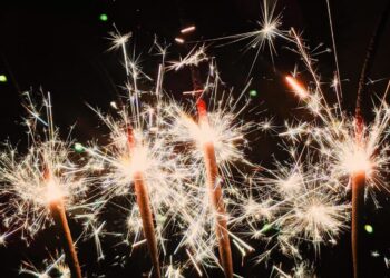 Ποιοι γιορτάζουν σήμερα 8 Μαΐου