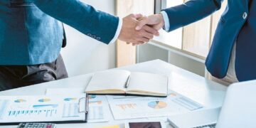 Αναπτυξιακός Νόμος: Ποια προγράμματα θα «τρέξουν» πρώτα και ποιους αφορούν