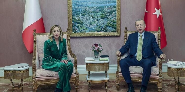 Άνοιξε ιταλική κερκόπορτα στον Ερντογάν