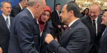 Τετ α τετ Χριστοδουλίδη – Ερντογάν στα Τίρανα