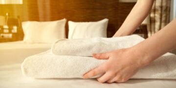 Πριονίζουμε το κλαδί μας