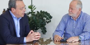 Η κυβέρνηση στηρίζει τα μονοπώλια και τα υπερκέρδη αντί για τη συνεταιριστικότητα και τη συνεργασία