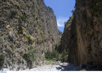 Κλείνει προσωρινά μετά τον σεισμό 6,1 Ρίχτερ ανοιχτά της Κάσου