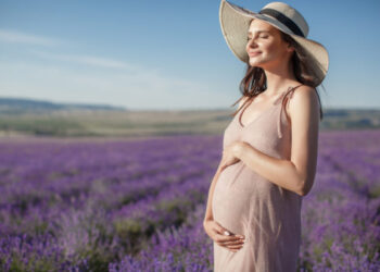 Ο άνδρας της θέλει να δώσουν στην κόρη τους το όνομα της μακαρίτισσας γυναίκας του -«Δεν αισθάνομαι άνετα, δεν αξίζει στο παιδί να μεγαλώσει στη σκιά της»