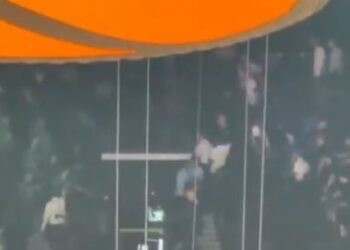 Final Four: Ένταση στις κερκίδες πριν από τον αγώνα Ολυμπιακού