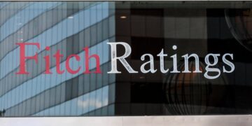 Με Fitch και Scope κλείνει το α’ εξάμηνο 2025