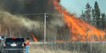 Σε κατάσταση έκτακτης ανάγκης η Μανιτόμπα λόγω πυρκαγιών – Εσπευσμένη απομάκρυνση 17.000 κατοίκων
