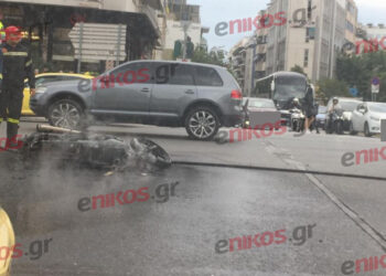 Μηχανή τυλίχθηκε στις φλόγες λόγω μηχανικής βλάβης – ΦΩΤΟ αναγνώστη