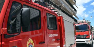 Φωτιά τώρα στο Πέραμα – Επιχειρούν δυνάμεις της πυροσβεστικής