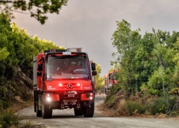 Φωτιά τώρα στο Μαρκόπουλο