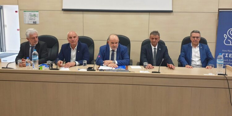 Πρόεδρος για 5η θητεία ο Γ. Καββαθάς