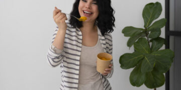 «Αυτές είναι οι 5 τροφές που έκοψα για ταχύτερη απώλεια βάρους»